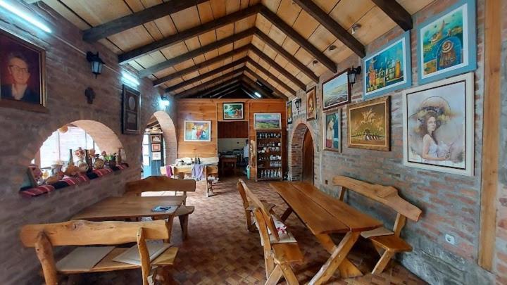 Podrum Miljevic Novi Novi Ledinci エクステリア 写真